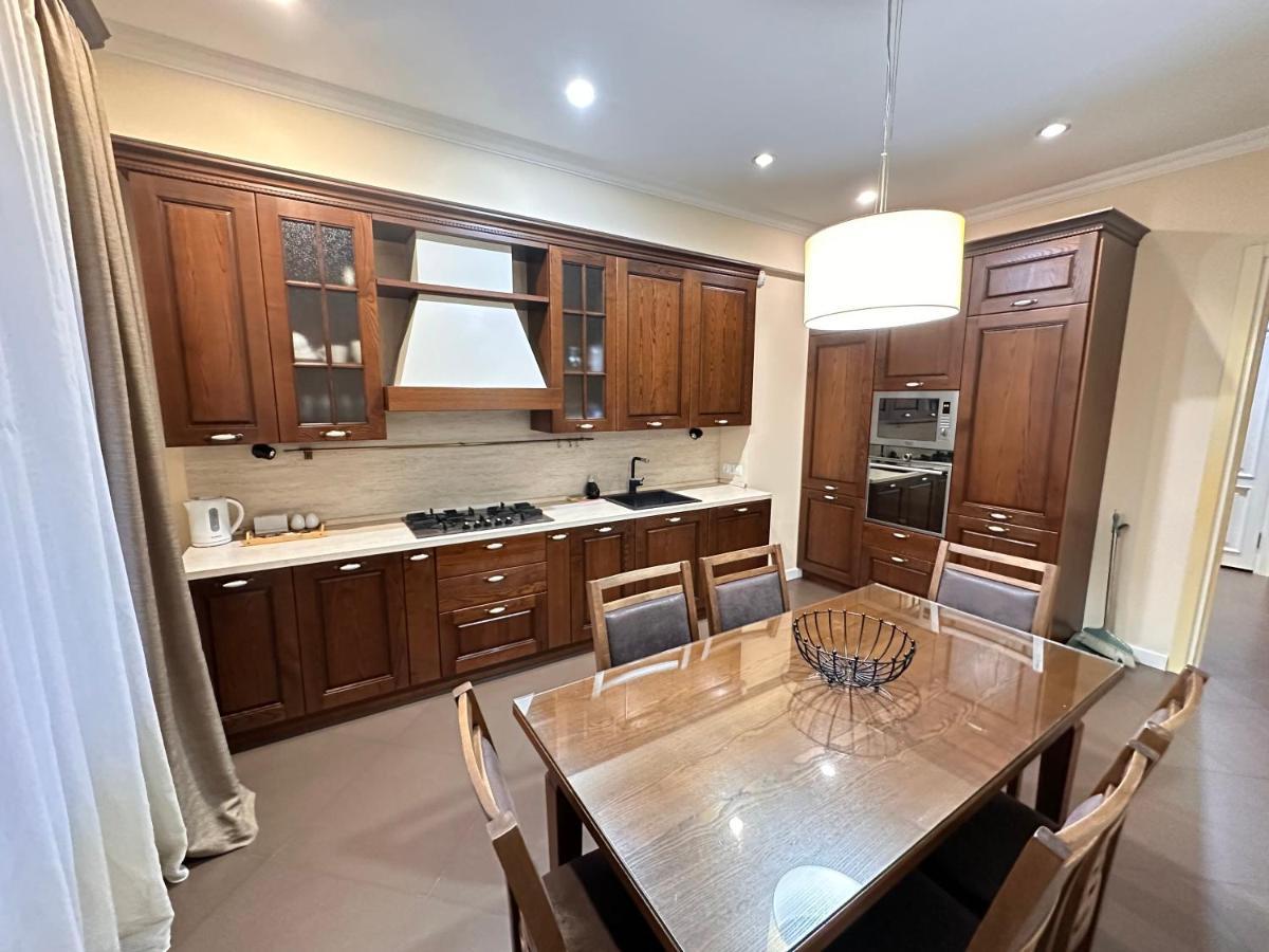 Apartment In Downtown "Rustaveli Residence" Tbilisi Zewnętrze zdjęcie