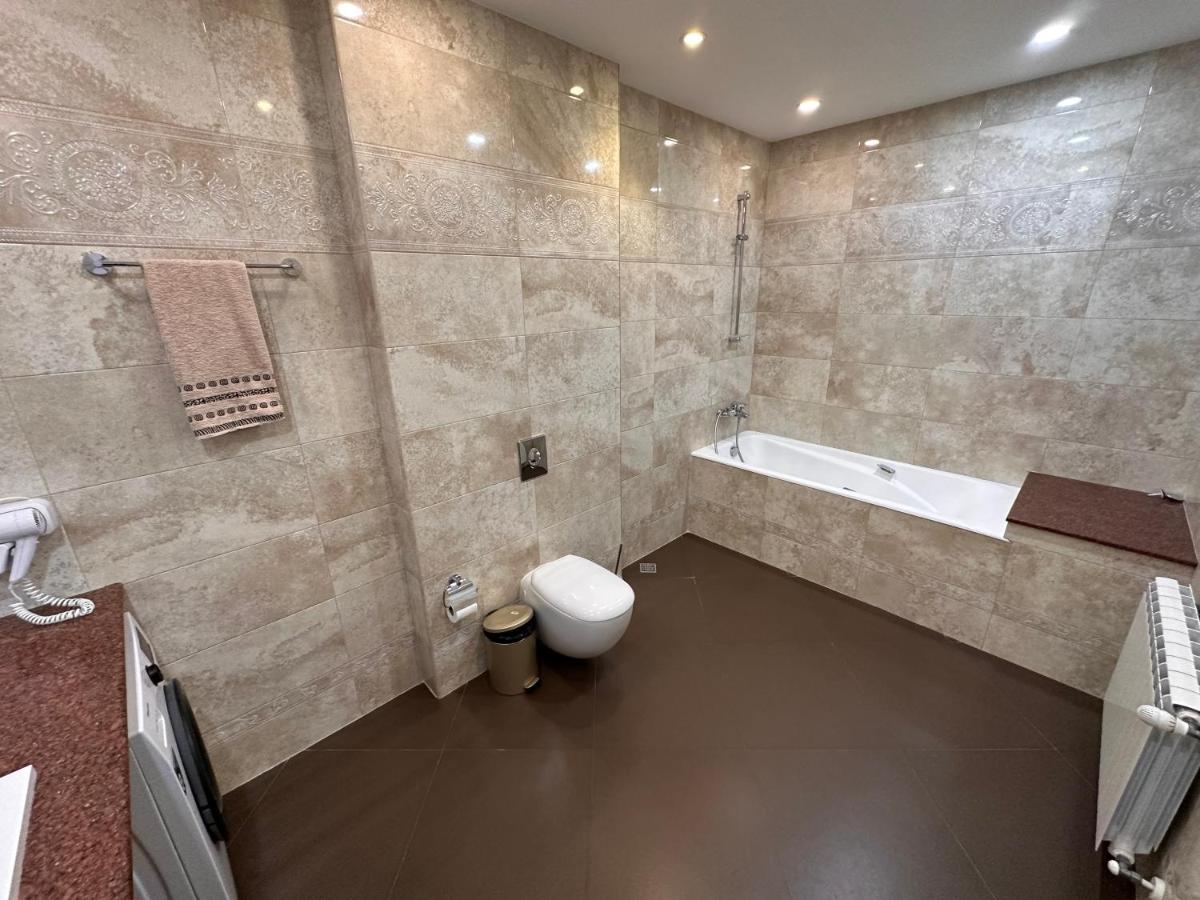 Apartment In Downtown "Rustaveli Residence" Tbilisi Zewnętrze zdjęcie